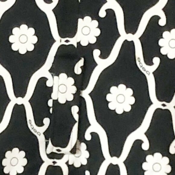 Bebe Fitted Short Sleeve Suit Blazer Black & White Floral Daises Size M - Picture 5 of 6